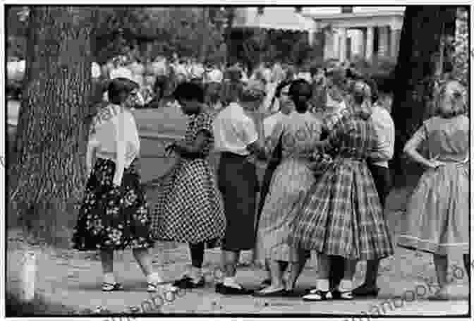 People Gather At A Vintage Fashion Event, Sharing Their Passion For Style And History. Men In The Off Hours (Vintage Contemporaries)